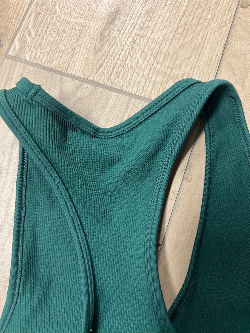 Aritzia Ribbed V‑Neck Racerback Crop Tank - Deep Green - Picture 5 of 5